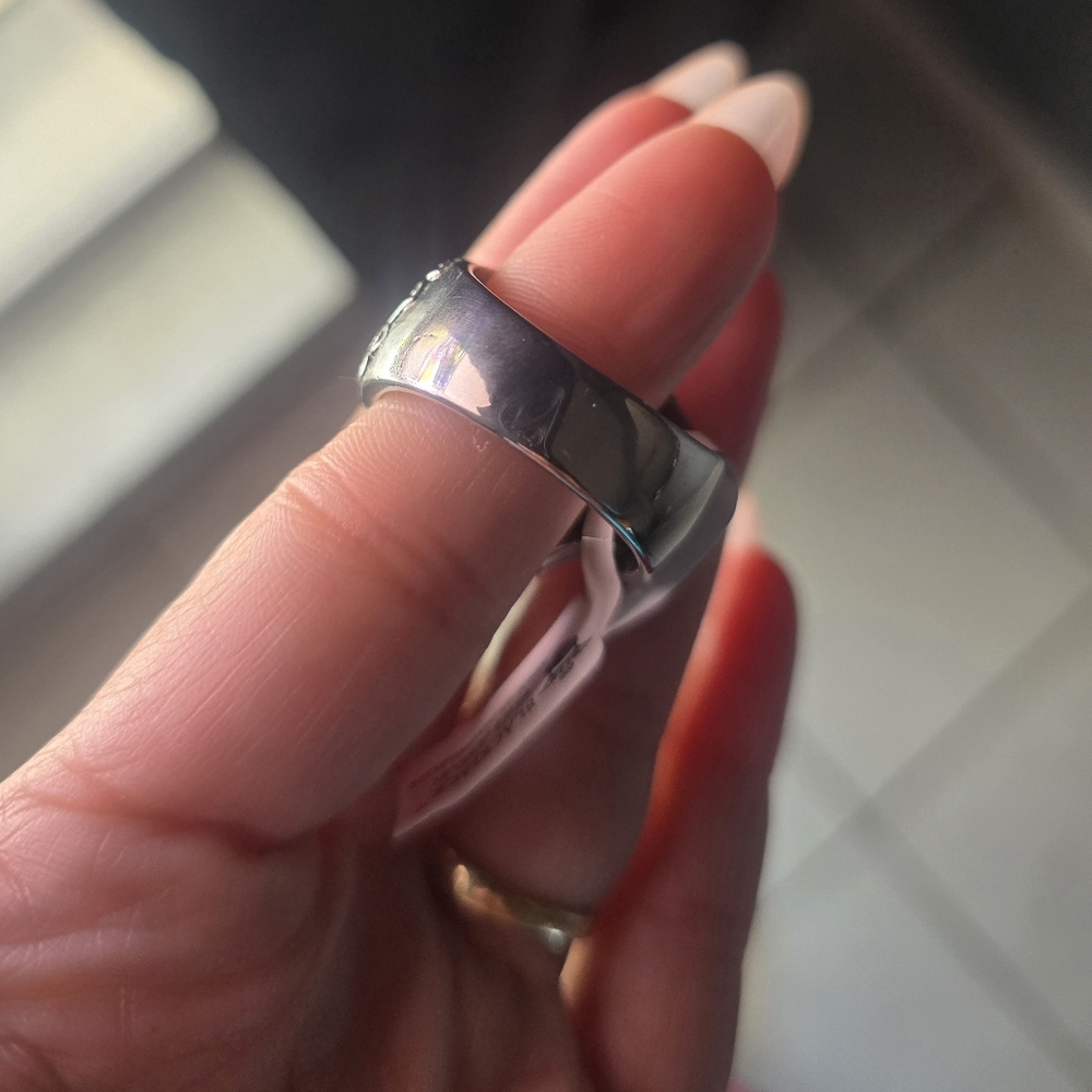 Skull Ring - Picture 5 of 6